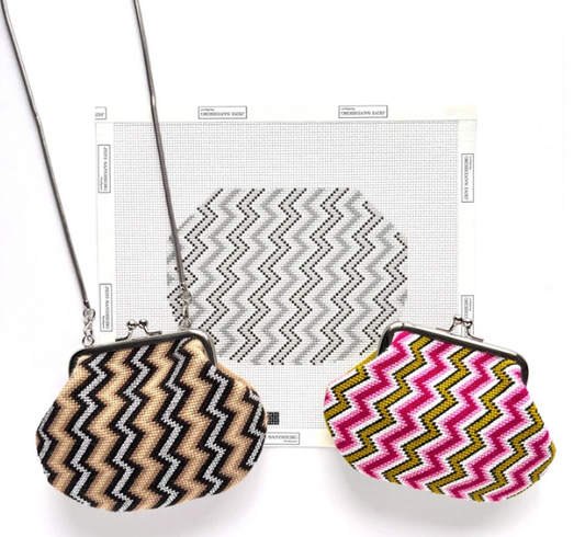 Zig Zag Stripe Kiss Lock Bag - Grayscale